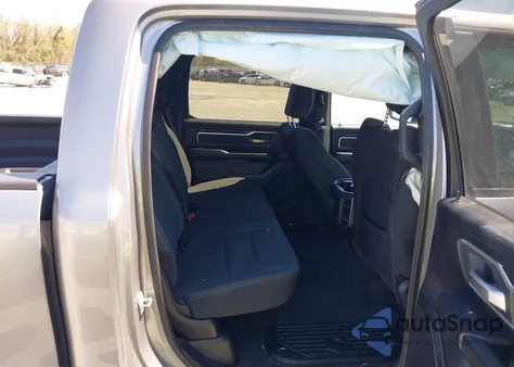 2021 Ram 1500 Big Horn 4X4 5'7 Box z USA, uszkodzony, nr VIN 1C6SRFFT0MN758262